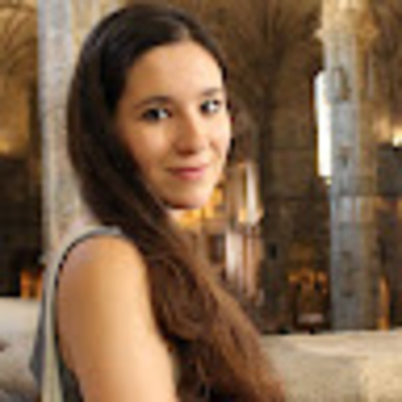 Meet your Posher, Pauline - Picture 1 of 1